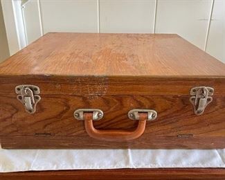 SJP604- Vintage Flatware/Cutlery Chest