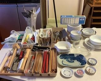 SJP617 Kitchen Knives, Chopsticks, Cooking Utensils & More!