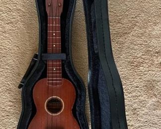 SJP621- Yamaha Ukulele with Case