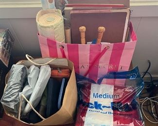 SJP643- Vintage Song Sheets & Assorted Household Items 