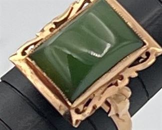 SJP911-14k Gold & Green Nephrite Ring