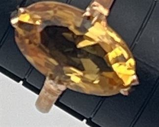 SJP897-14k Gold Oval “Lemon” Quartz Ring