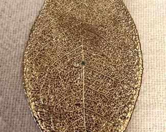 SJP816 Vintage Gold Dipped Maile Leaf Pendant