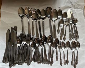SJP682- Matching Vintage Flatware 