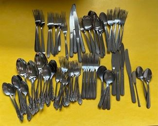 SJP683- Matching Vintage Flatware