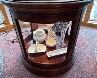 Thomasville Lighted Drum Accent Table