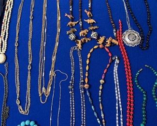 Jewelry, necklaces 