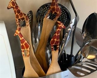 Adorable, hand carved giraffe spoons!