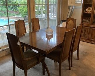 This table and chair set is in excellent condition.