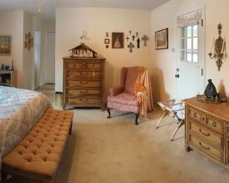 Thomasville Bedroom Set - 5 pieces                                                        Vintage Victorian Style Wall Sconce - Pair                                 