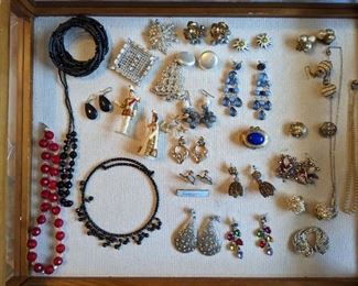 Hollywood Glam Jewelry