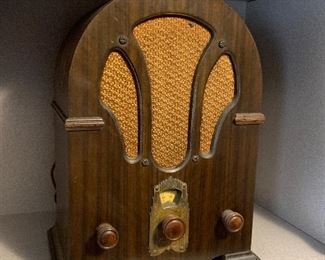 RCA Victor Tube radio