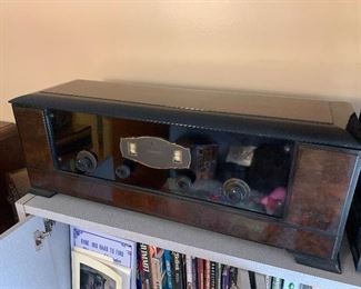 Amborola 1920's tube radio in stunning condition with globe tubes 