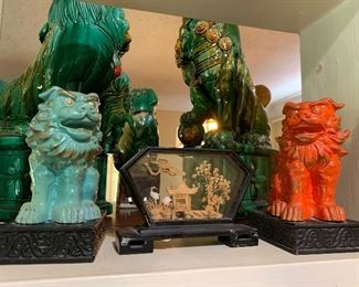 Foo Dogs / Lions