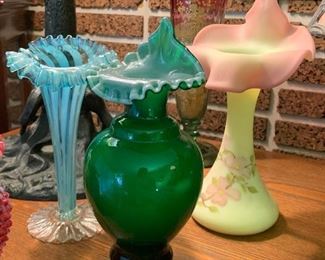 Fenton Ivy Green overlay Jack in the pulpit vase
