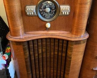 Zenith console radio (We did plug this beautiful set in and listened to some local stations for a couple hours)