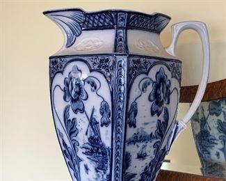 Absolutely gorgeous antique blue/white pitcher 