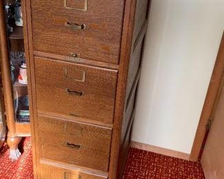 Beautifully refinished oak filling cabinet with key