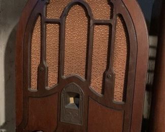 RCA Victor tube radios