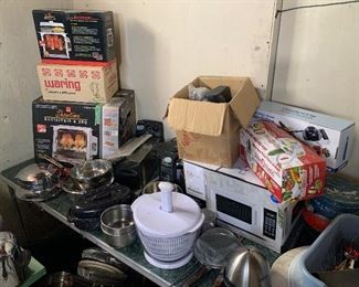 Kitchen ware, pots, pans, microwave, roaster, choppers, salad spinner