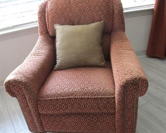 Very comfortable lounge chair 1 pr.