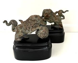 Chinese foo dog pair