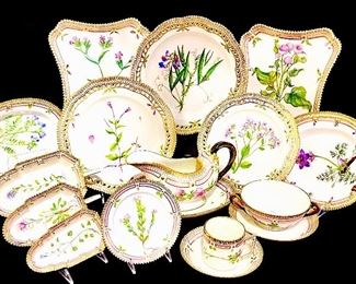 0.Important Collection of Flora Danica by Royal Copenhagen dinner service for 12 