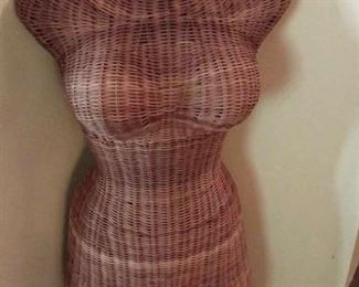 "Huntington Estates" in North Augusta, SC Starts Closing Thu 3/30 8pm. Pickup: Sat 4/1 11-4pm. Please click here to see more photos, descriptions, and current bids:&nbsp;https://ctbids.com/estate-sale/20682