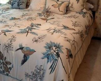 "Huntington Estates" in North Augusta, SC Starts Closing Thu 3/30 8pm. Pickup: Sat 4/1 11-4pm. Please click here to see more photos, descriptions, and current bids:&nbsp;https://ctbids.com/estate-sale/20682