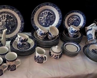 "Huntington Estates" in North Augusta, SC Starts Closing Thu 3/30 8pm. Pickup: Sat 4/1 11-4pm. Please click here to see more photos, descriptions, and current bids:&nbsp;https://ctbids.com/estate-sale/20682