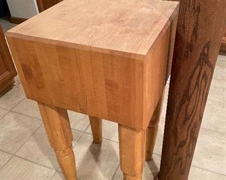 Almost new solid maple butcher block by Michigan Maple Block company of Petoskey, Michigan . Measures 18" x 18" x 10" plus legs. Barely used and I mean barely.