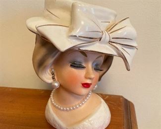 Enesco lady head vase in perfect condition from Japan. 