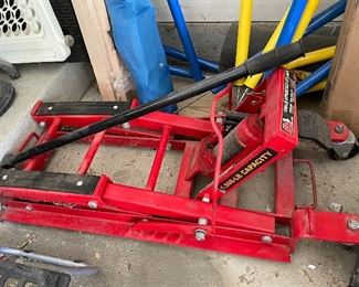 Motor cycle / snow mobile lift