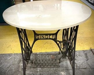 Atq Singer Sewing Machine Round Table