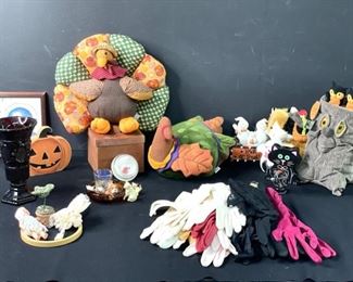 Vintage Gloves Miscellaneous Decor