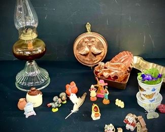 Vintage Oil Lamp Decor 