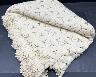 Vtg HandCrocheted Bedspread