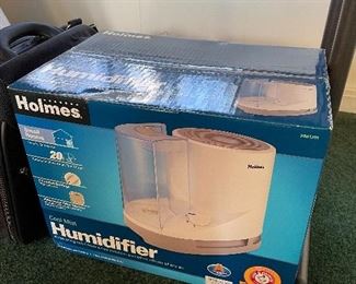 Humidifier (New in box)