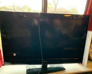 #53	LG Flatscreen TV - 31"  (no remote)	 $50.00 			
