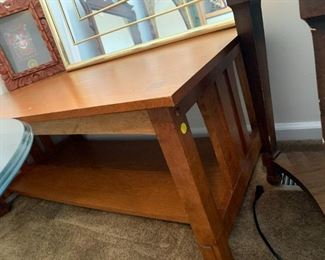 #116	Shaker Wood Coffee Table - 43x24x18	 $50.00 			
