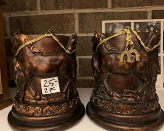 #132	Set of 2 Vases w/horses on them 6" Tall	 $25.00 			
