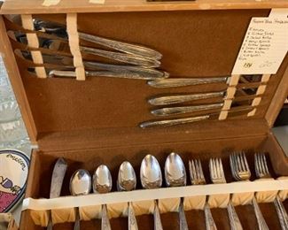 #134	Rogers Bros. "Ambassador" - 50 pcs	 $20.00 			
