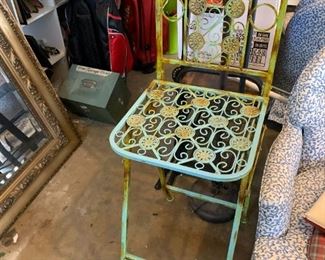 #146	Vintage Metal Green Foldable Bar Stool - seat Height 28"T	 $30.00 			
