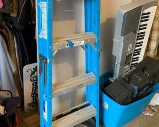 #158	Werner 4 ft. Blue Ladder	 $40.00 			
