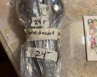 #172	Oneida ware stainless - 24 pc.	 $24.00 			
