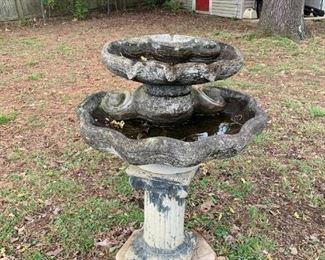 #184	Concrete Bird Bath double shell - 3 pcs. - 40 - You move	 $40.00 			
