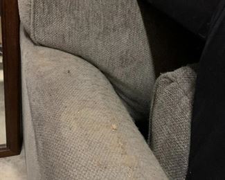 #198	Green Gray Sectional 3 Pieces as is	 $30.00 			
sorry do not have a photo of it laying out., just was no room. 