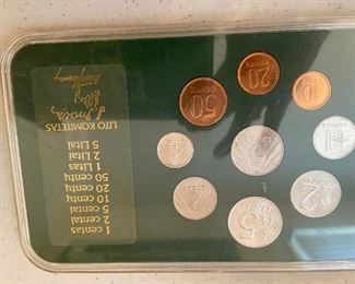 et of Lietuvos Bankas 1991 m. laidos Lietuvos Respublikos Monetos  9 coins $200