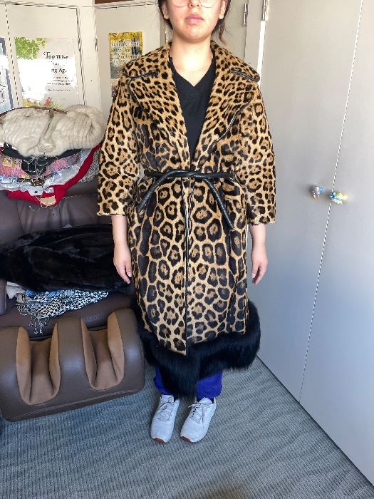 Leopard Coat Benjamin Fourrures Lausanne	600