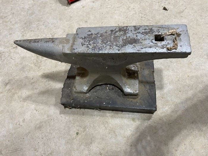 Cascade Casting Company Anvil